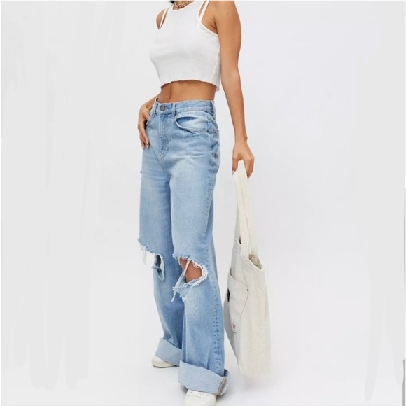 Urban Outfitters BDG Skater Baggy Distressed Jeans 26 - Picture 1 of 12